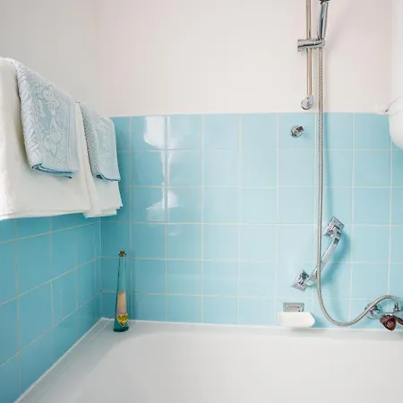 Amalie By Monicare *